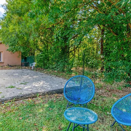 Holiday home Stunning In With Wifi Montsales
